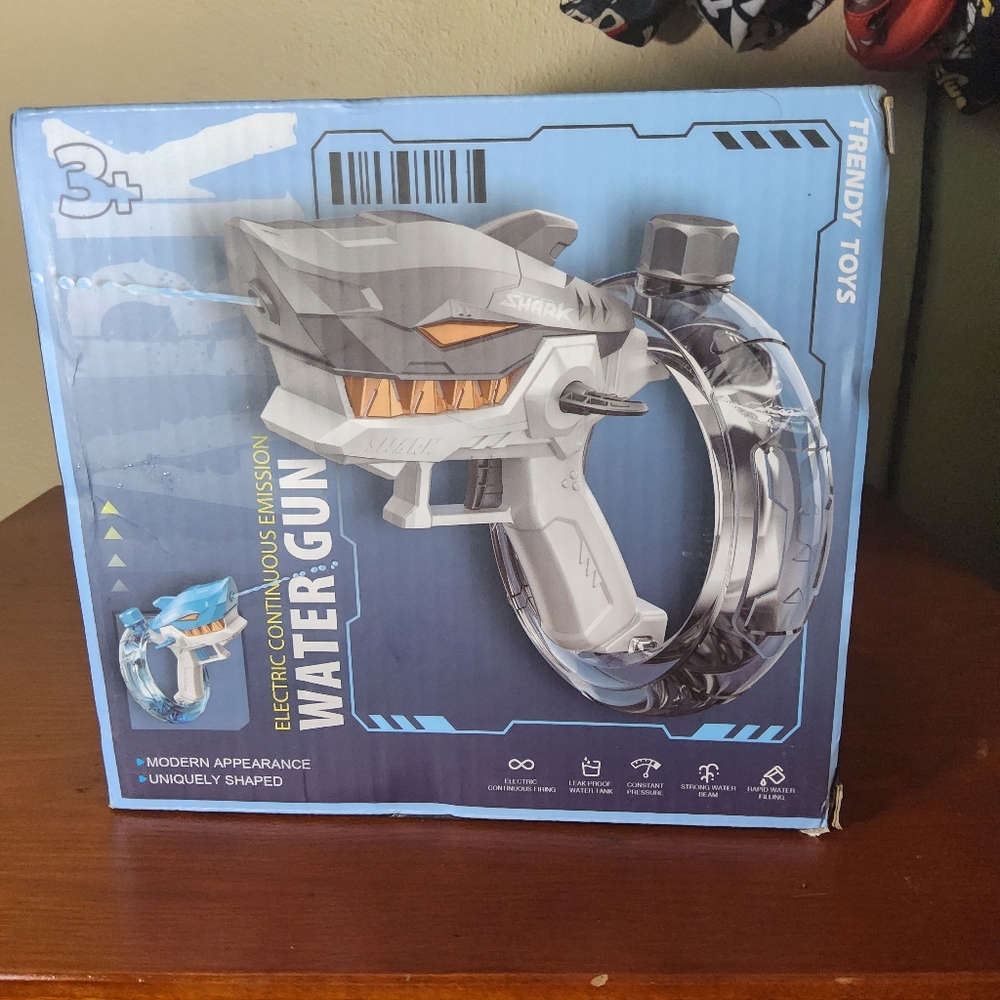 Captain's Futuristic Water Cannon - Electric Continuous Battle Blaster